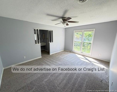 1106 Thornwood Place - Photo Thumbnail 6