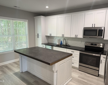 119 Beechleaf Court - Photo Thumbnail 2