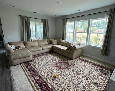 220 Baywind Drive - Photo Thumbnail 7
