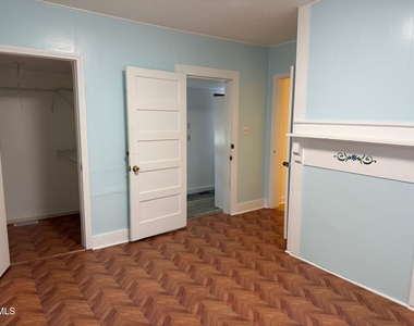 2203 Patterson Road - Photo Thumbnail 6
