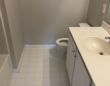 5737 Clearbay Lane - Photo Thumbnail 6