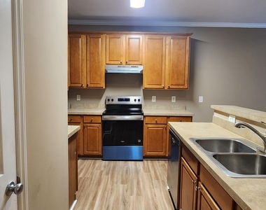 8427 Tie Stone Way - Photo Thumbnail 5