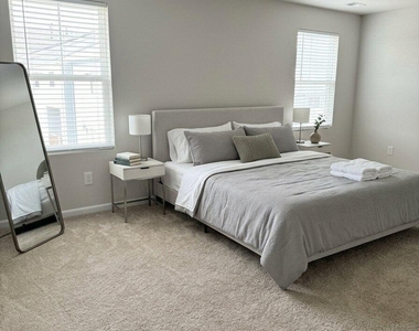 6006 Giddings Street - Photo Thumbnail 11