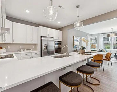 404 Gaston Park Lane - Photo Thumbnail 8