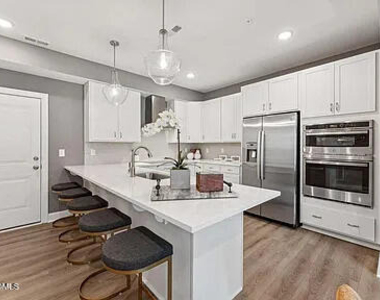 404 Gaston Park Lane - Photo Thumbnail 7