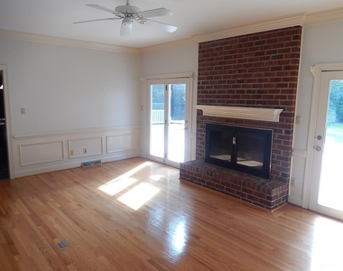 12621 Capital Boulevard - Photo Thumbnail 6