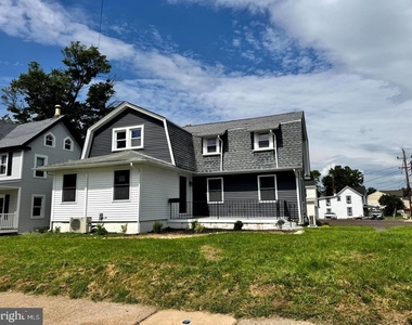 77 Byberry Road - Photo Thumbnail 1