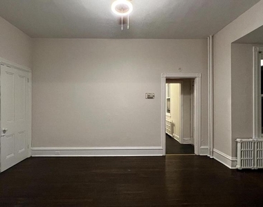 7827 Montgomery Avenue - Photo Thumbnail 12
