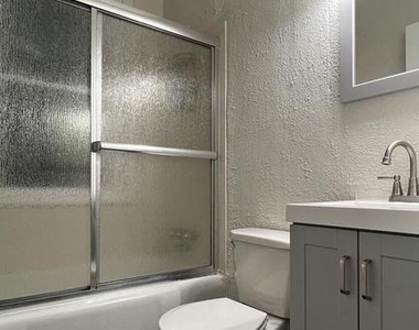 7827 Montgomery Avenue - Photo Thumbnail 6