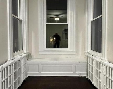 7827 Montgomery Avenue - Photo Thumbnail 10