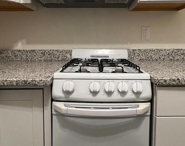 7827 Montgomery Avenue - Photo Thumbnail 4