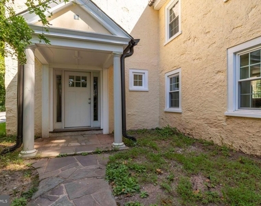 2315 Hickory - Photo Thumbnail 1