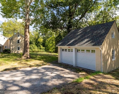 2315 Hickory - Photo Thumbnail 3