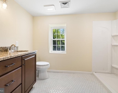 2315 Hickory - Photo Thumbnail 18