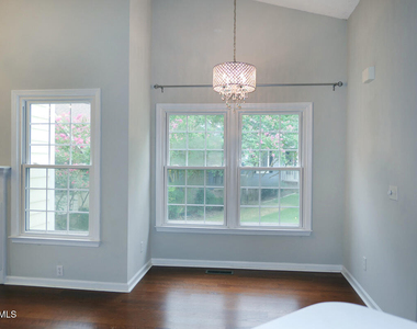 18 Preakness Drive - Photo Thumbnail 4