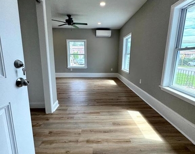 77 Byberry Road - Photo Thumbnail 13