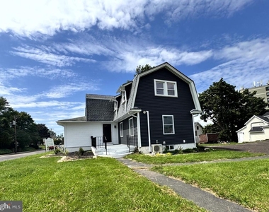 77 Byberry Road - Photo Thumbnail 5