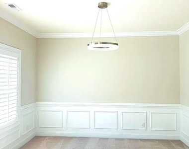 120 Filigree Way - Photo Thumbnail 5
