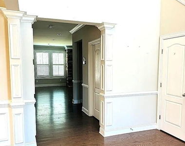 120 Filigree Way - Photo Thumbnail 18
