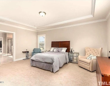 120 Filigree Way - Photo Thumbnail 3