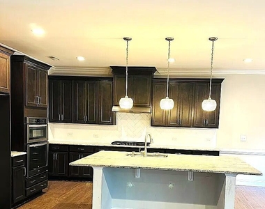120 Filigree Way - Photo Thumbnail 20