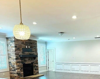 120 Filigree Way - Photo Thumbnail 11
