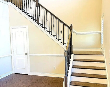 120 Filigree Way - Photo Thumbnail 25