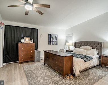 445 E Main Street - Photo Thumbnail 12