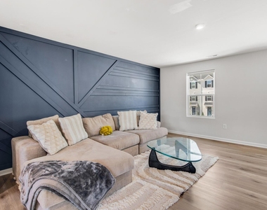 4642 Great Egret Way - Photo Thumbnail 12