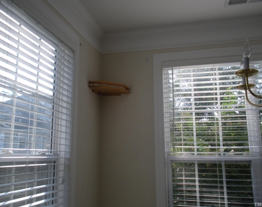 532 Ives Court - Photo Thumbnail 2