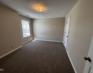 259 Waterdown Drive - Photo Thumbnail 10