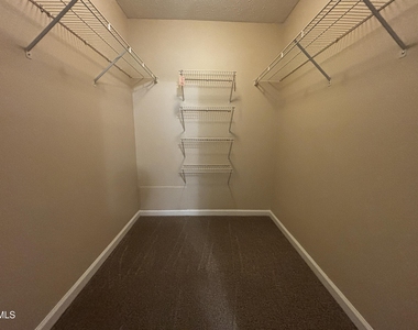 259 Waterdown Drive - Photo Thumbnail 5