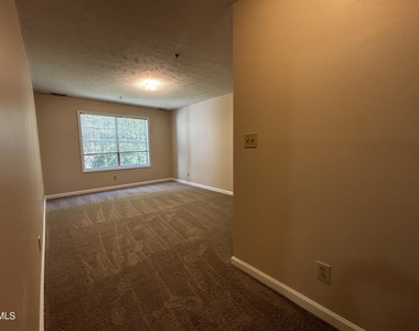 259 Waterdown Drive - Photo Thumbnail 21