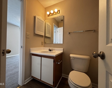 259 Waterdown Drive - Photo Thumbnail 15
