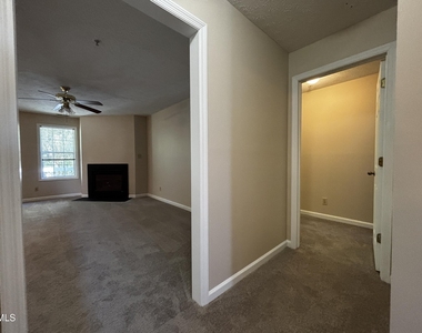 259 Waterdown Drive - Photo Thumbnail 19