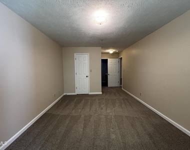 259 Waterdown Drive - Photo Thumbnail 4