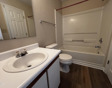 259 Waterdown Drive - Photo Thumbnail 14