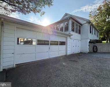1013 Buck Road - Photo Thumbnail 13