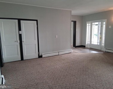 734 Fairground Avenue - Photo Thumbnail 3