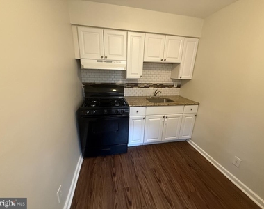 3830 Berkley Avenue - Photo Thumbnail 4