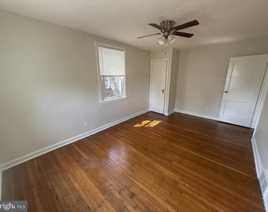 3830 Berkley Avenue - Photo Thumbnail 11