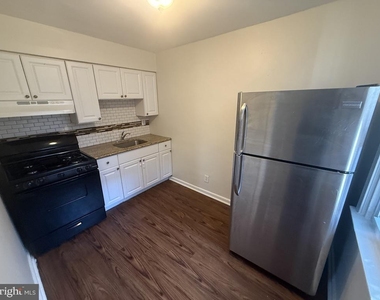 3830 Berkley Avenue - Photo Thumbnail 5