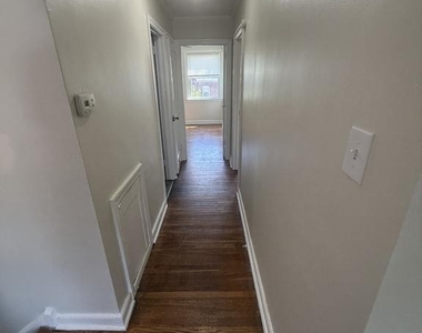3830 Berkley Avenue - Photo Thumbnail 7