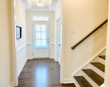 237 Kentigern Drive - Photo Thumbnail 3