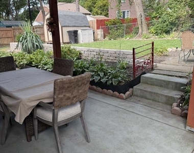 635 Lukens Ave - Photo Thumbnail 22