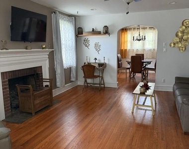 635 Lukens Ave - Photo Thumbnail 6