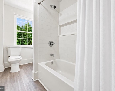 162 Rosemont Avenue - Photo Thumbnail 17
