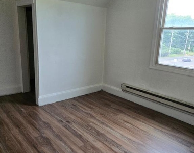 3050 State Road - Photo Thumbnail 7