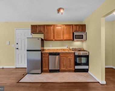 309 4th Avenue - Photo Thumbnail 8