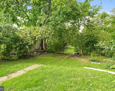 74 Spruce Street - Photo Thumbnail 12